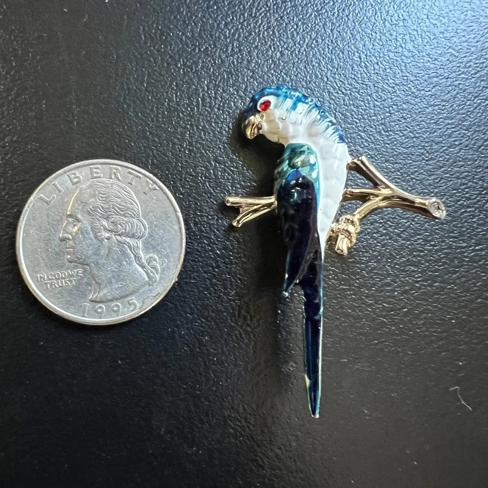 Vintage‎ Parrot Brooch Bird On Branch Blue Enamel Gold Tone Crystal Eye  Pin